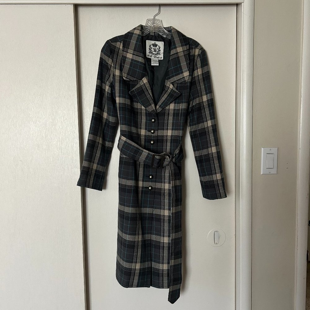 BB Dakota wool blend coat with belt. Navy plaid. Size L